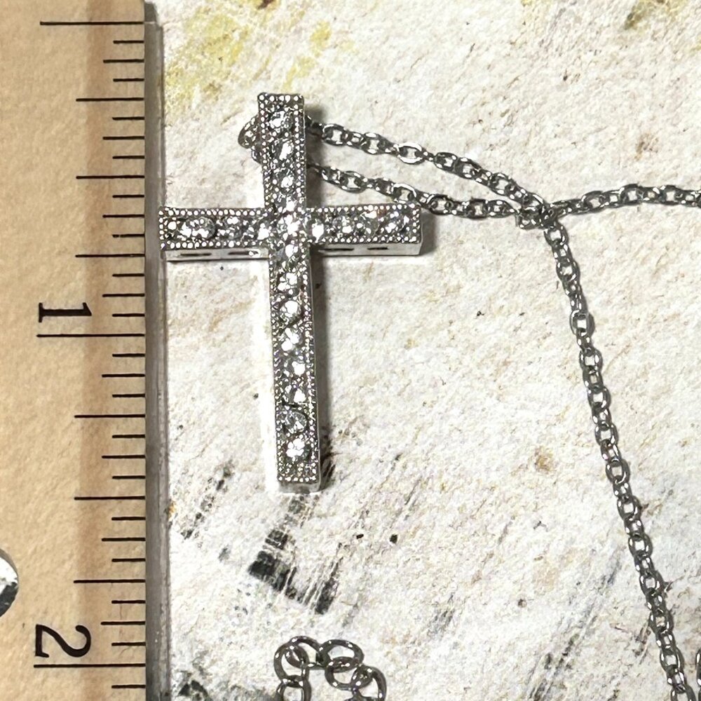 Sparkling Silver Clear Crystal Cross Pendant Necklace With Chain - Picture 9 of 11
